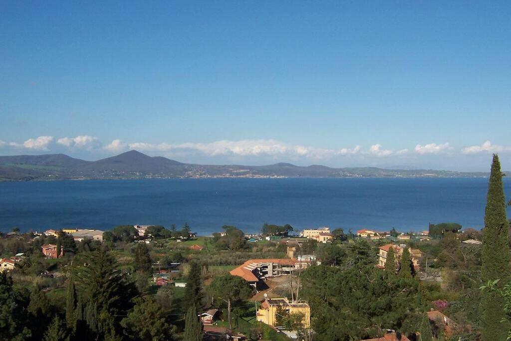 Casa Vacanze Gli Oleandri Bracciano  Exterior photo