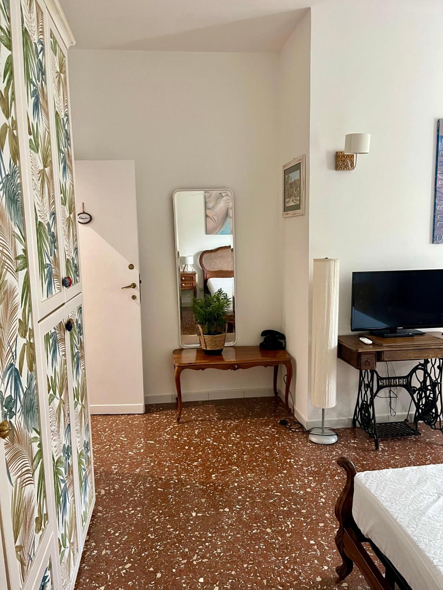 Casa Vacanze Gli Oleandri Bracciano  Exterior photo